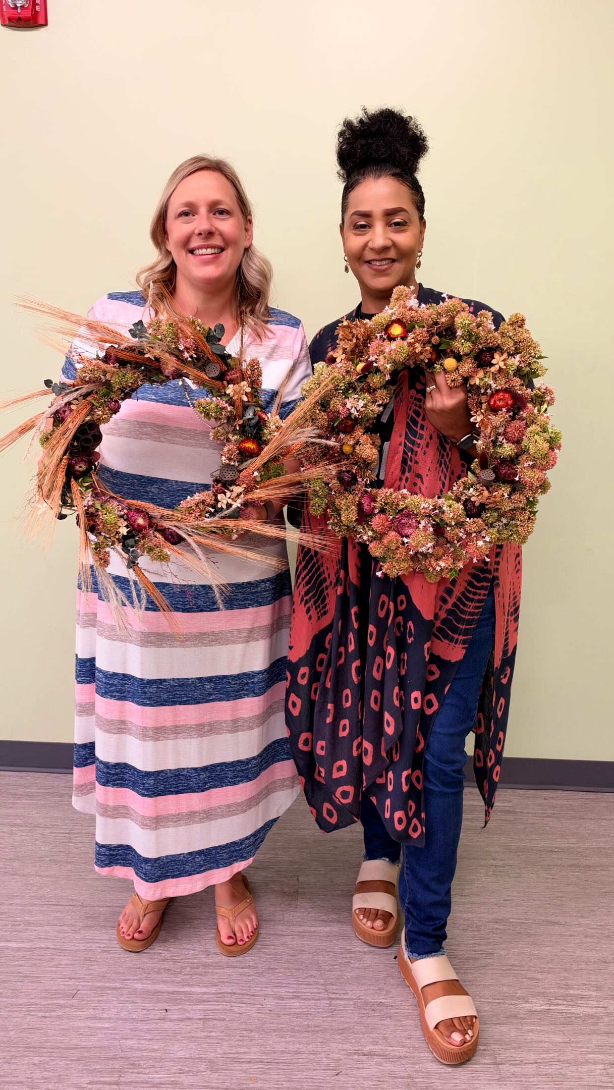 So much fun making this fall wreath with my friend @scottilea @myriadgardens . We LOVE our creations!!